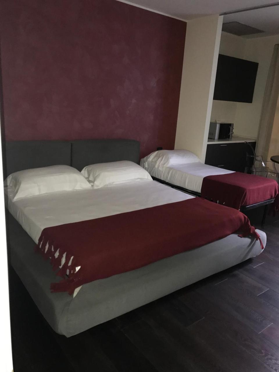 Joia Hotel & Luxury Apartments Rta Brusaporto Luaran gambar